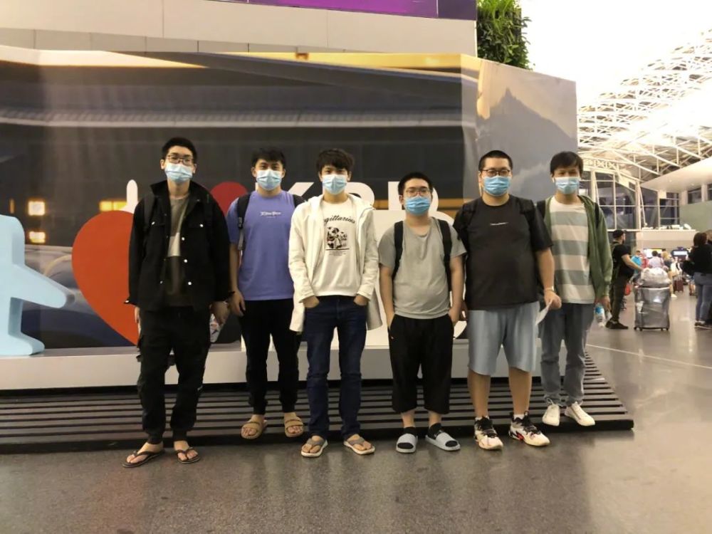 LNG Esports 官方：前 Ninjas in Pyjamas 下路选手 Photic 加入团队